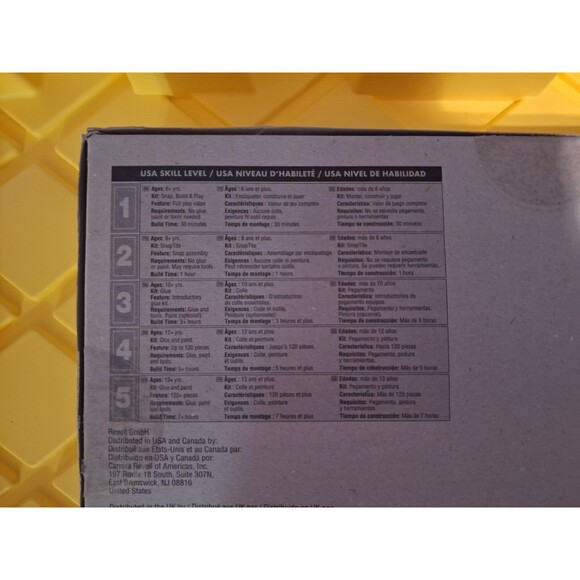 Revell 5536 Bell UH-1D Huey Gunship 1/32 Scale Plastic Model Kit New - Picture 4 of 10